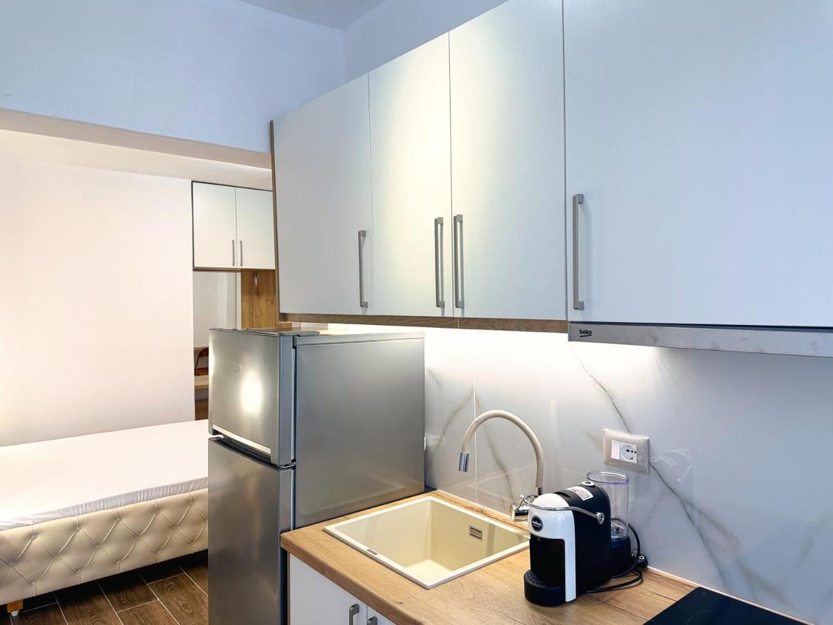 K&T Boulevard Studio Saranda Ngoại thất bức ảnh